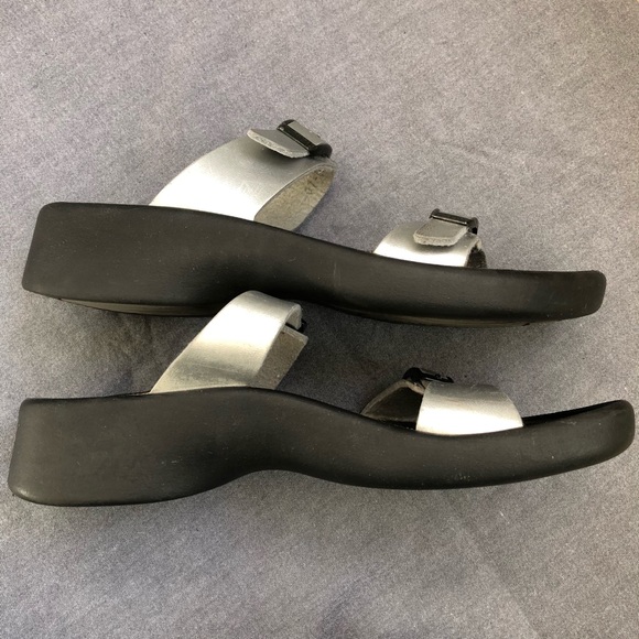 Tatami Berkenstock Silver Sandals - Picture 4 of 5